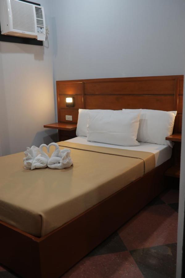 Cerca Hotel Balabag  Eksteriør billede