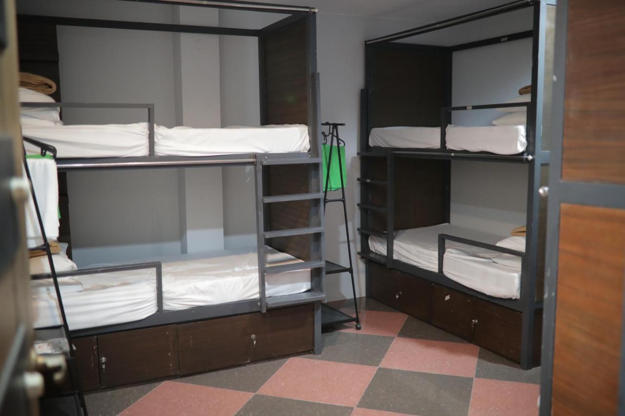 Cerca Hotel Balabag  Eksteriør billede